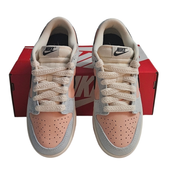 NIB Nike Women's Dunk Low SZ 9 - Picture 2 of 12